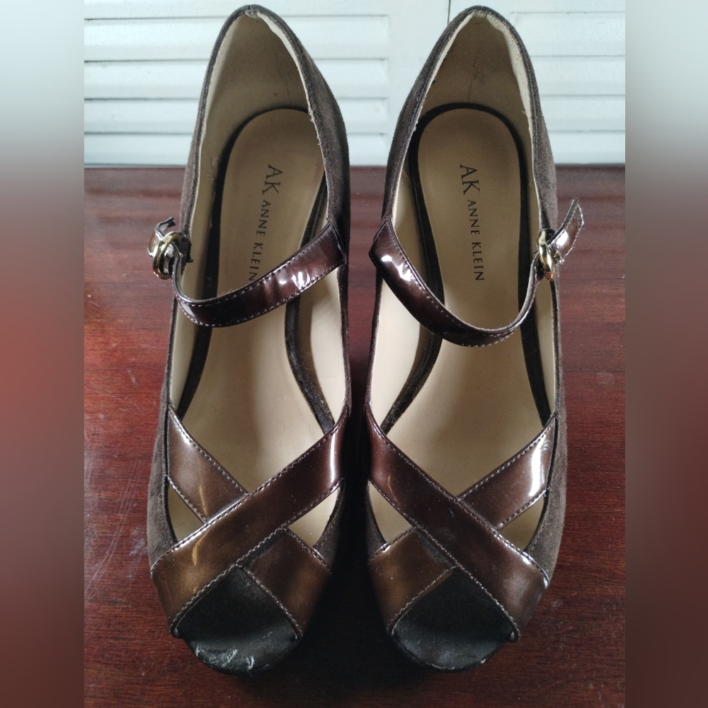 Anne Klein Women’s Bronze Mary Jane Wedge Heels